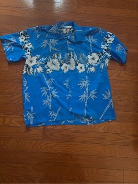 Wish Blue Hawaiian Floral Button-Down Shirt